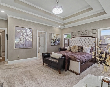 7910 Ansbury Park Way - Photo Thumbnail 17