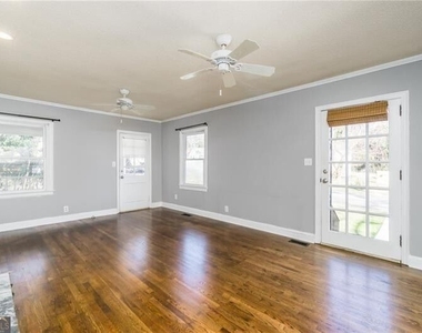 312 Phillips Drive Se - Photo Thumbnail 14