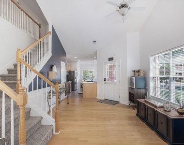 1802 Willow Branch Lane - Photo Thumbnail 13