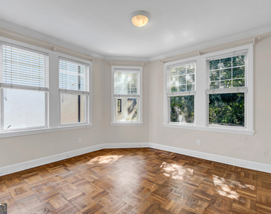 878 Briarcliff Road Ne - Photo Thumbnail 9