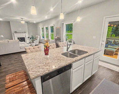 369 Auburn Crossing Drive - Photo Thumbnail 19