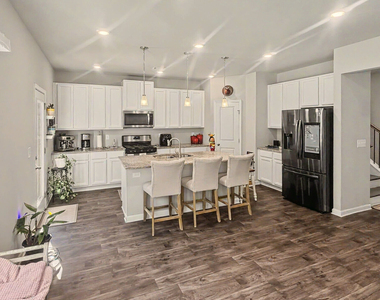 369 Auburn Crossing Drive - Photo Thumbnail 15