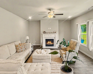 369 Auburn Crossing Drive - Photo Thumbnail 13