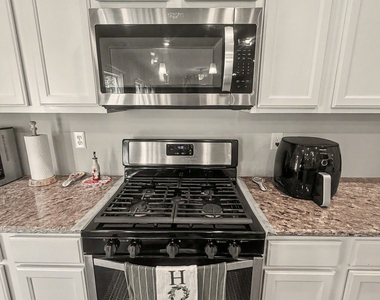 369 Auburn Crossing Drive - Photo Thumbnail 18