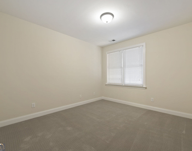 5826 Riverstone Circle - Photo Thumbnail 33