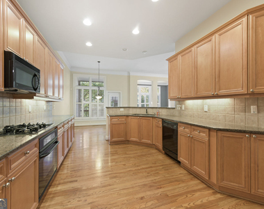 5826 Riverstone Circle - Photo Thumbnail 7