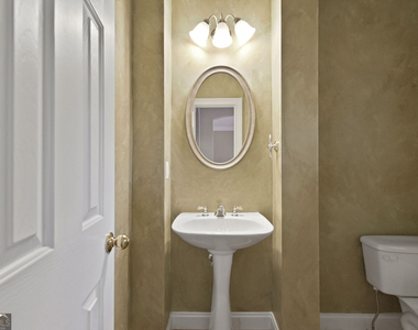 5826 Riverstone Circle - Photo Thumbnail 3