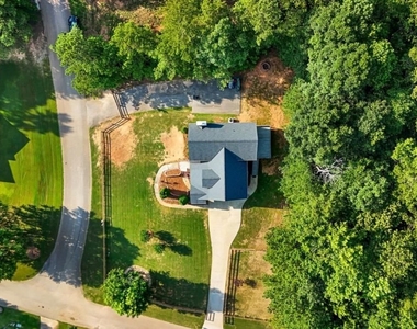 176 Oak Leaf Drive - Photo Thumbnail 31