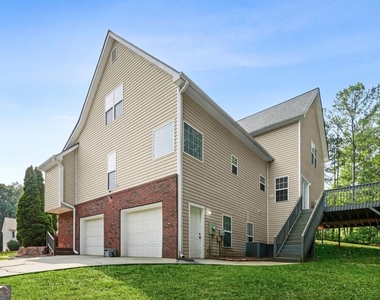 176 Oak Leaf Drive - Photo Thumbnail 28