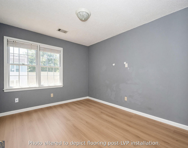 105 Celia Court - Photo Thumbnail 16