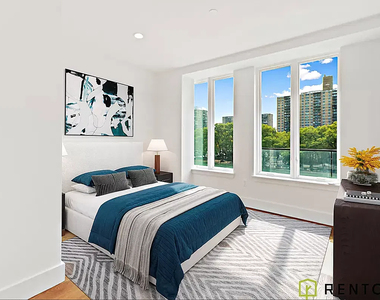61 Montrose Avenue #5A - Photo Thumbnail 3
