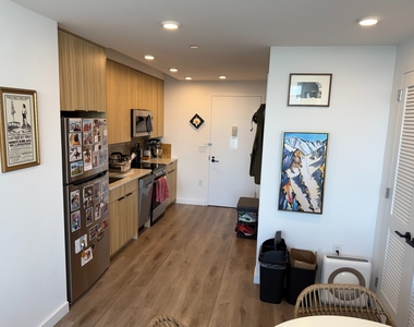 336 Douglass Street - Photo Thumbnail 3