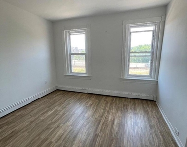 22 N Main St - Photo Thumbnail 8
