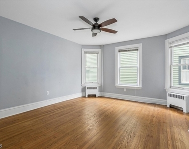 81 Main St - Photo Thumbnail 12