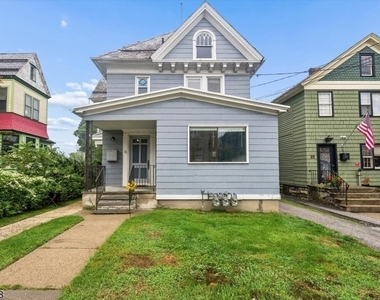 81 Main St - Photo Thumbnail 25