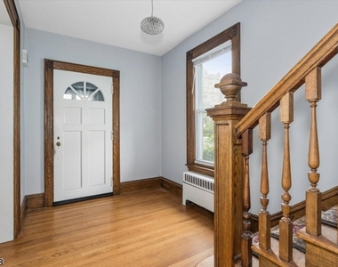 81 Main St - Photo Thumbnail 1
