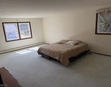 7 Glendale Ln - Photo Thumbnail 9