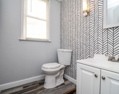 2 Baker Ave - Photo Thumbnail 6