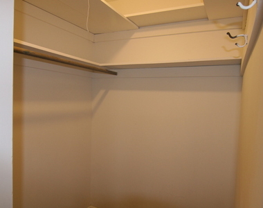 1419 Stuyvesant Ave - Photo Thumbnail 2