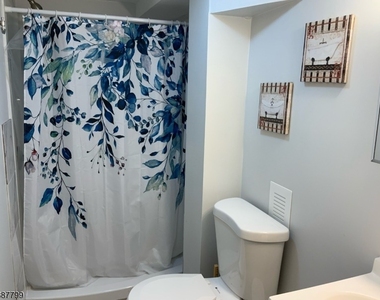 26 Winthrop Rd - Photo Thumbnail 19