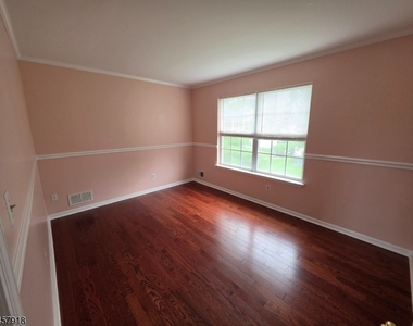 36 Wexford Way - Photo Thumbnail 20