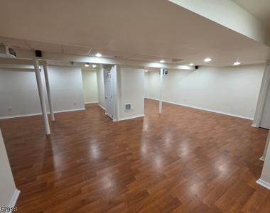 36 Wexford Way - Photo Thumbnail 24