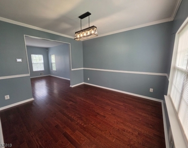 36 Wexford Way - Photo Thumbnail 9
