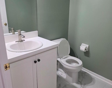 36 Wexford Way - Photo Thumbnail 6