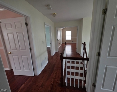 36 Wexford Way - Photo Thumbnail 12