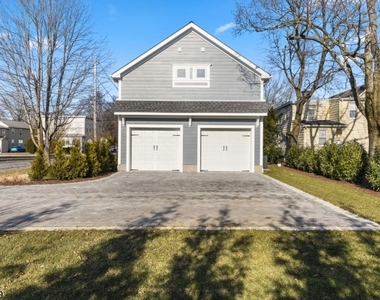 22 Lathrop Ave, Unit A - Photo Thumbnail 18