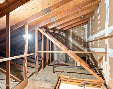 11 Spring Street - Photo Thumbnail 13