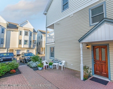 107 Brinley Avenue - Photo Thumbnail 13