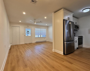 878 Balmoral Court - Photo Thumbnail 6