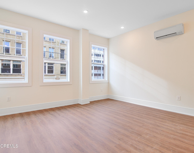 527 Bangs Avenue - Photo Thumbnail 3