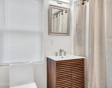 700 1st Avenue - Photo Thumbnail 5