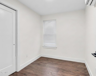 700 1st Avenue - Photo Thumbnail 11