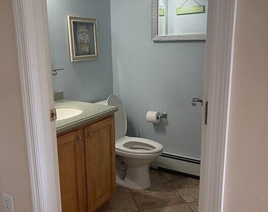 435 Laurel Boulevard - Photo Thumbnail 17