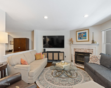 28 Hickory Lane - Photo Thumbnail 3