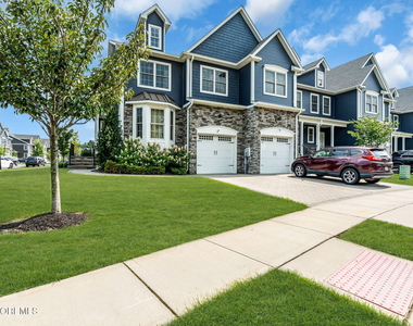 17 Kitchen Avenue - Photo Thumbnail 2