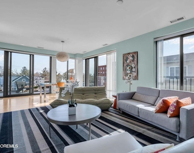 510 Monroe Avenue - Photo Thumbnail 10