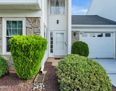 414 Andover Drive - Photo Thumbnail 2