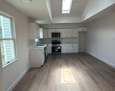 64 Grove Avenue - Photo Thumbnail 1