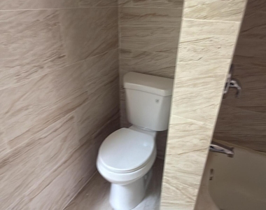 64 Grove Avenue - Photo Thumbnail 4