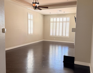 3952 E Expedition Way - Photo Thumbnail 24
