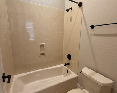 3952 E Expedition Way - Photo Thumbnail 43