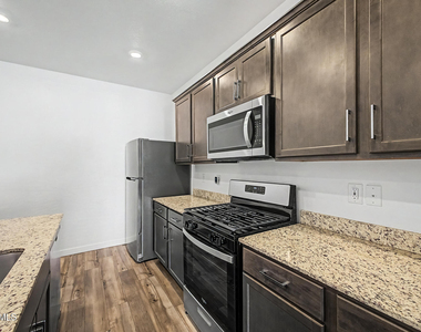 24564 W St Catherine Avenue - Photo Thumbnail 11