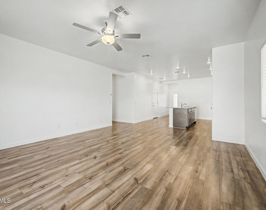 24564 W St Catherine Avenue - Photo Thumbnail 7