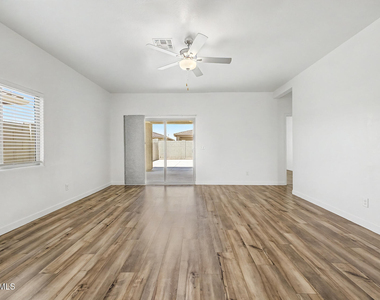 24564 W St Catherine Avenue - Photo Thumbnail 5