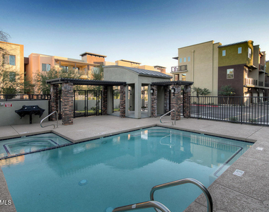 4816 N Woodmere Fairway -- - Photo Thumbnail 21