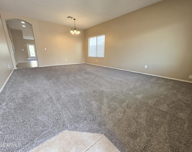 44026 W Granite Drive - Photo Thumbnail 2